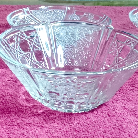 Vintage Fng Indonesia Daisy Button Pattern Glass Candy Bowl With Lid - Picture 11 of 12